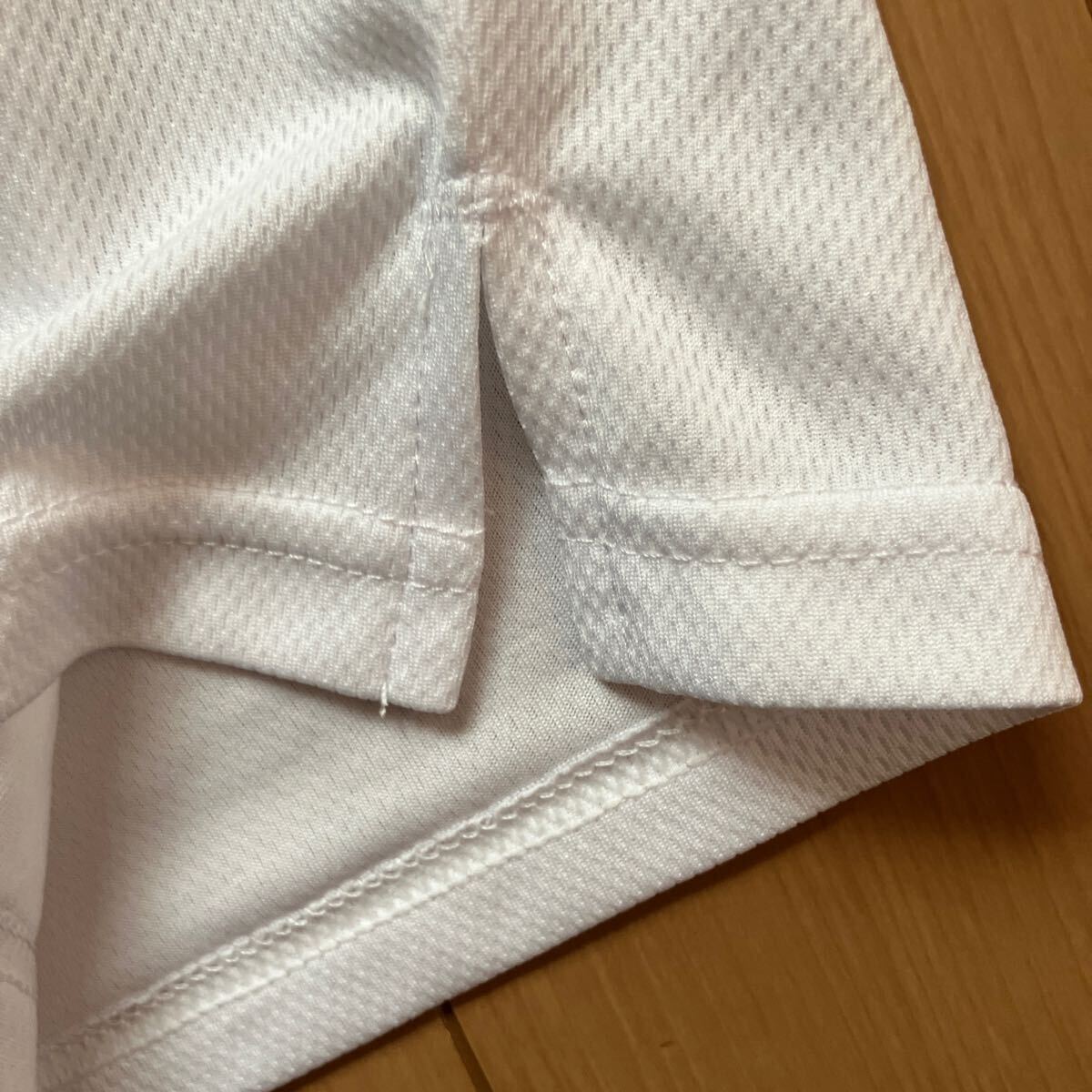 新品　着心地のいい白ポロシャツ（120）サラサラ生地_画像4