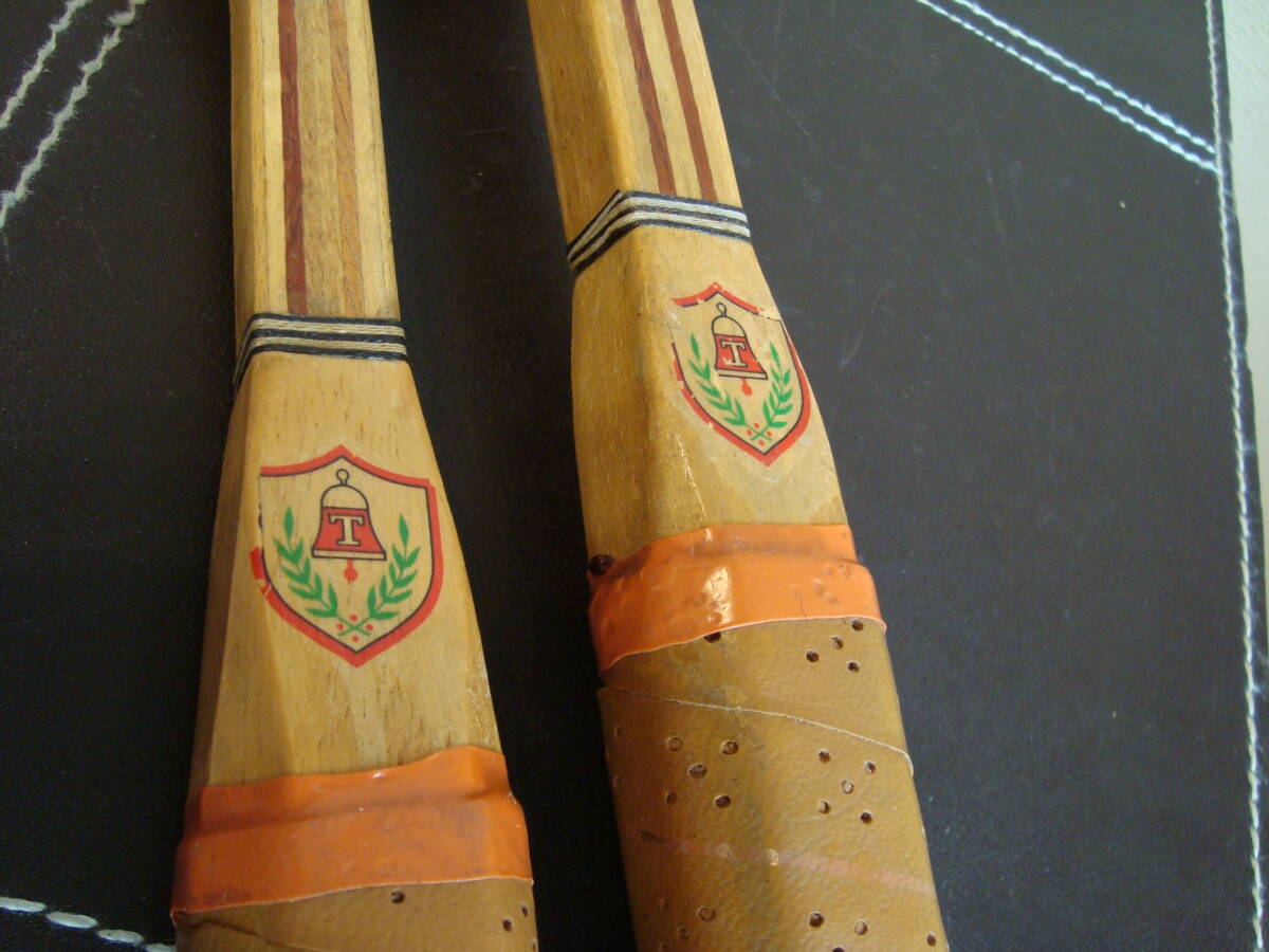 昭和　レトロ 木製バドミントンラケット　おもいっきり古い木製のバドミントンラケット　2本セット 中古品・自宅保管品【送料無料】_画像9