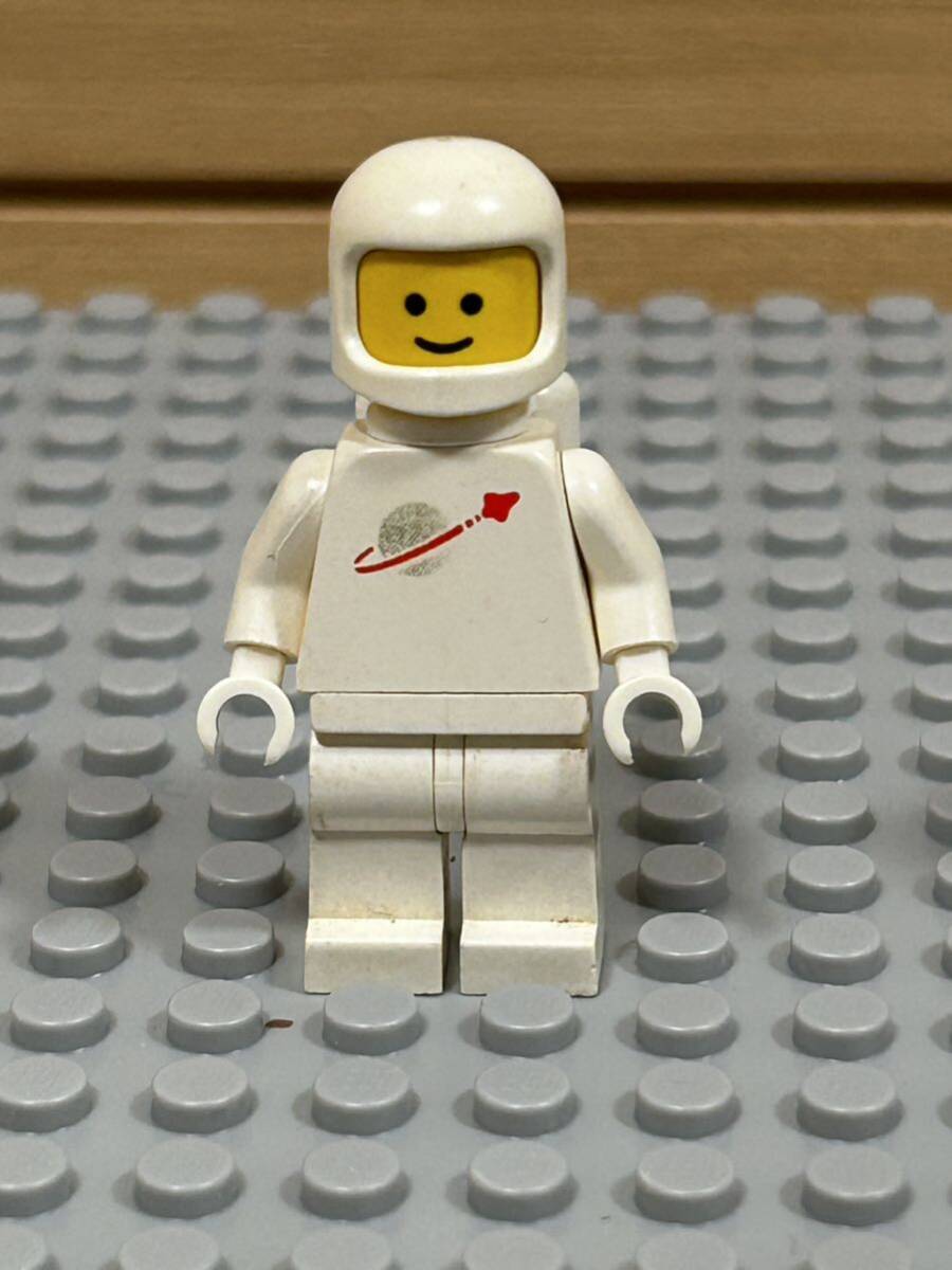 レゴ初期宇宙シリーズ　宇宙飛行士　ミニフィグ　正規品　1980年代　白_画像1