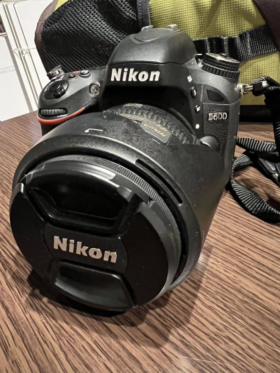Nikon NIKKOR デジタル一眼レフカメラ D600 フルサイズ おまけ付きの画像1