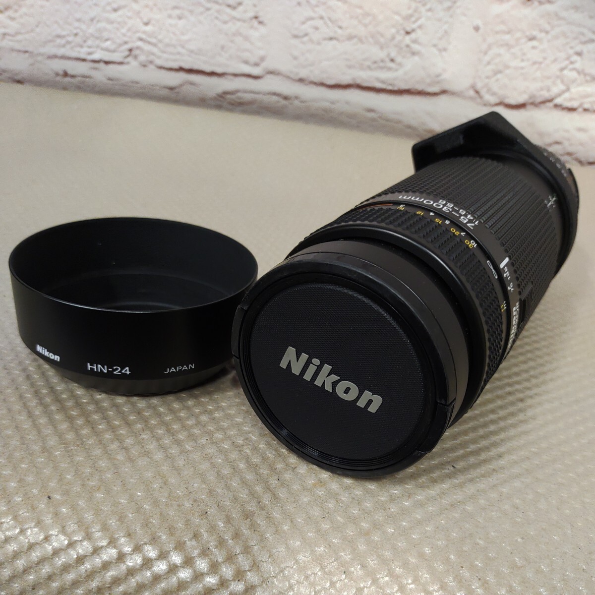 A05036 1 jpy ~ Nikon Nikkor AF 75-300mm f4.5-5.6 Nikon telephoto lens Nikko camera lens operation not yet verification 