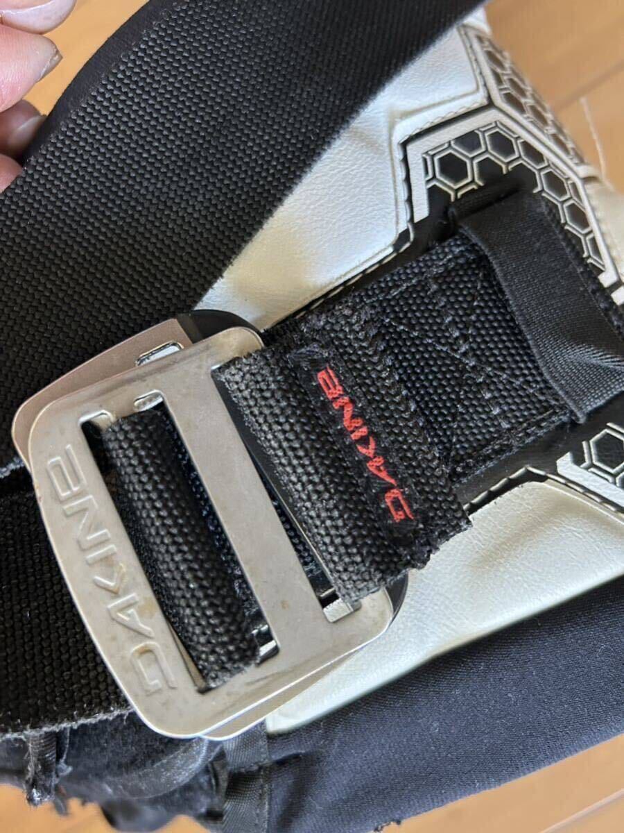 DAKINE waist Harness T6 used 