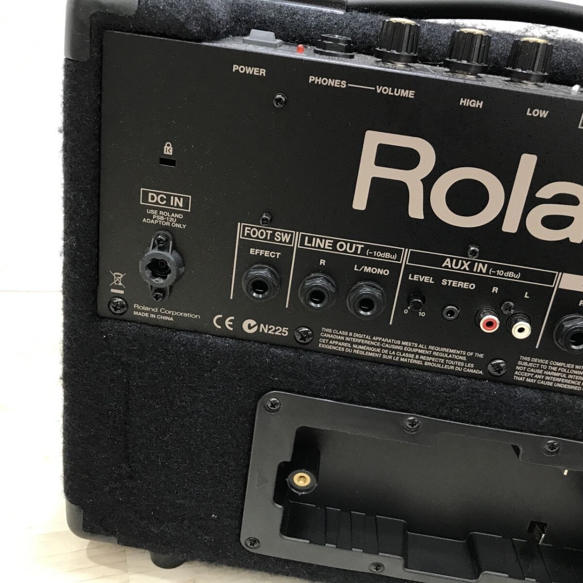 ROLAND ローランド ステレオキーボードアンプ KC-110 電池ボックス欠品[C4155]の画像7