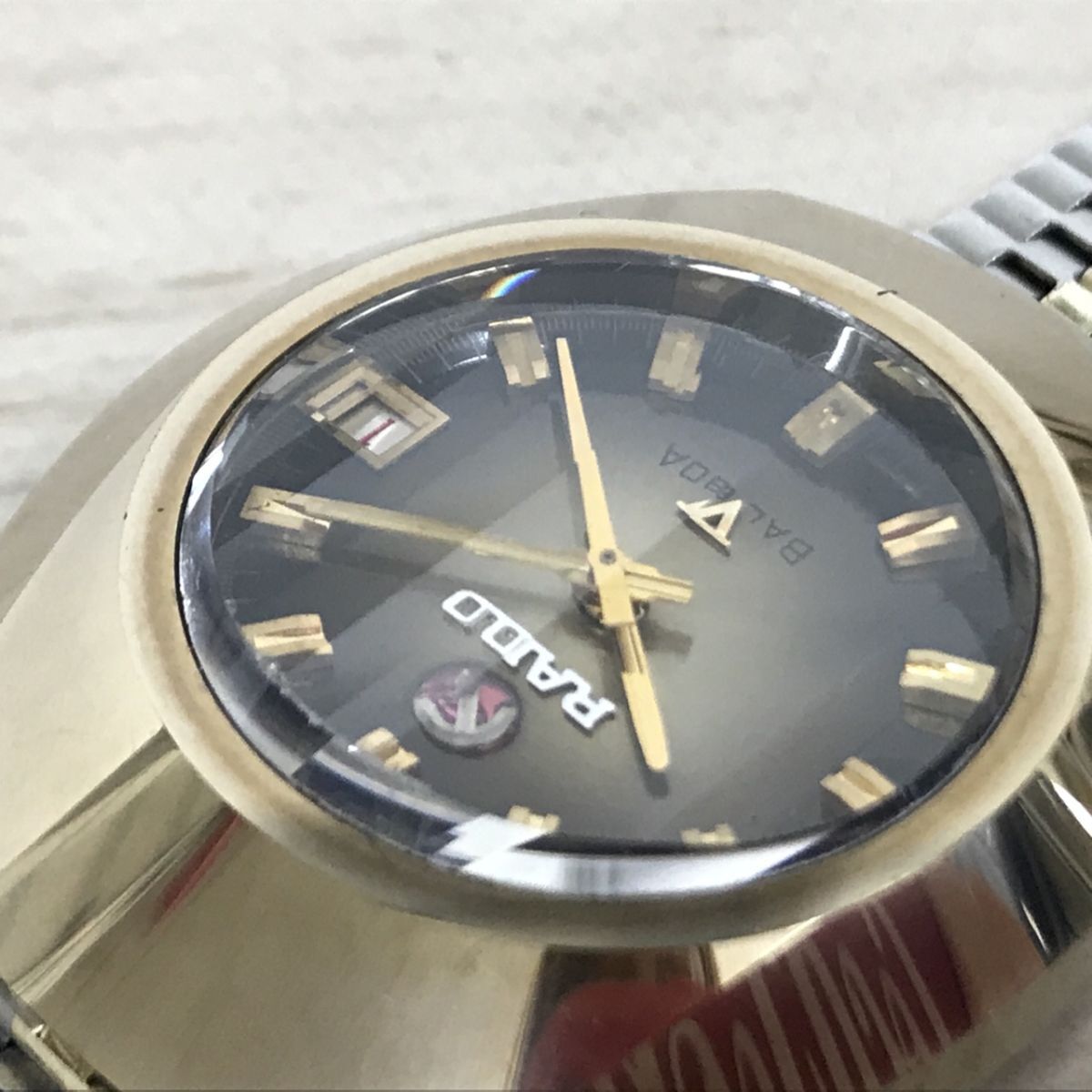 送料185円 現状品 RADO 腕時計 自動巻き BALBOA V バルボアV 超硬ケース カットガラス / 3針 デイト 腕時計 純正ベルト メンズ[C4527]_画像4