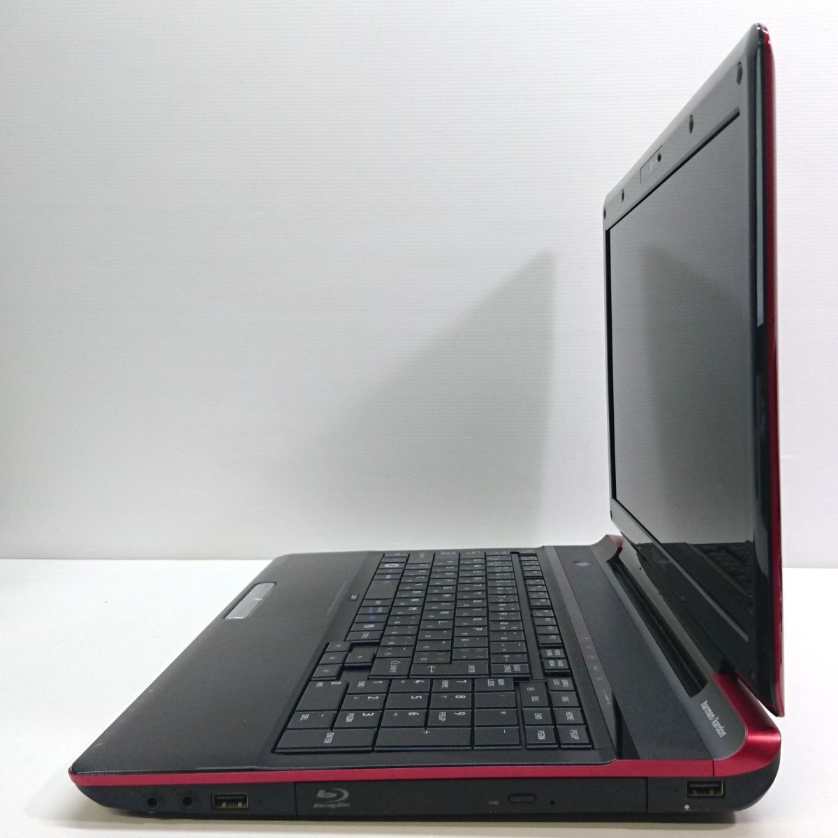 現状品 TOSHIBA 15.6インチ Qosmio V65/86L Win7/Core i3-M330 [M8094]_画像4