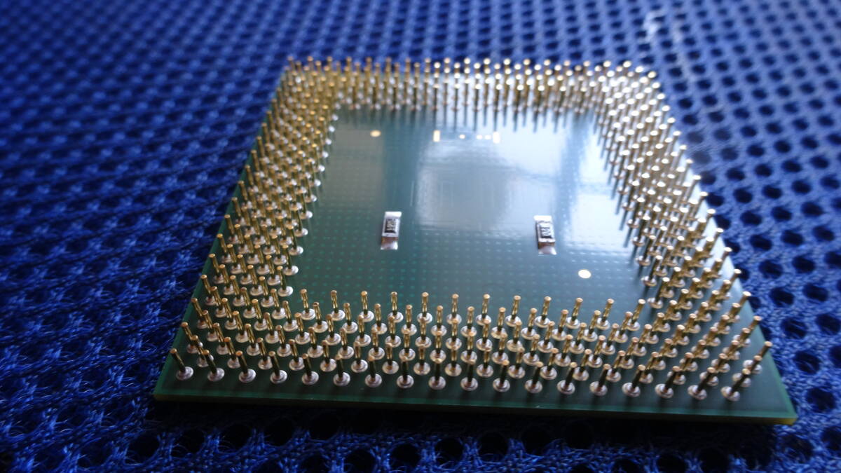 Intel Celeron566MHz Socket370 SL46T　中古_画像2