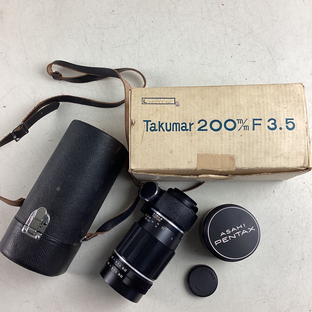 k5251 PENTAX Takumar 200m/m F3.5 カメラレンズ カメラ レンズ 単焦点 ペンタックス 撮影 写真 レンズチリあり 中古_画像2