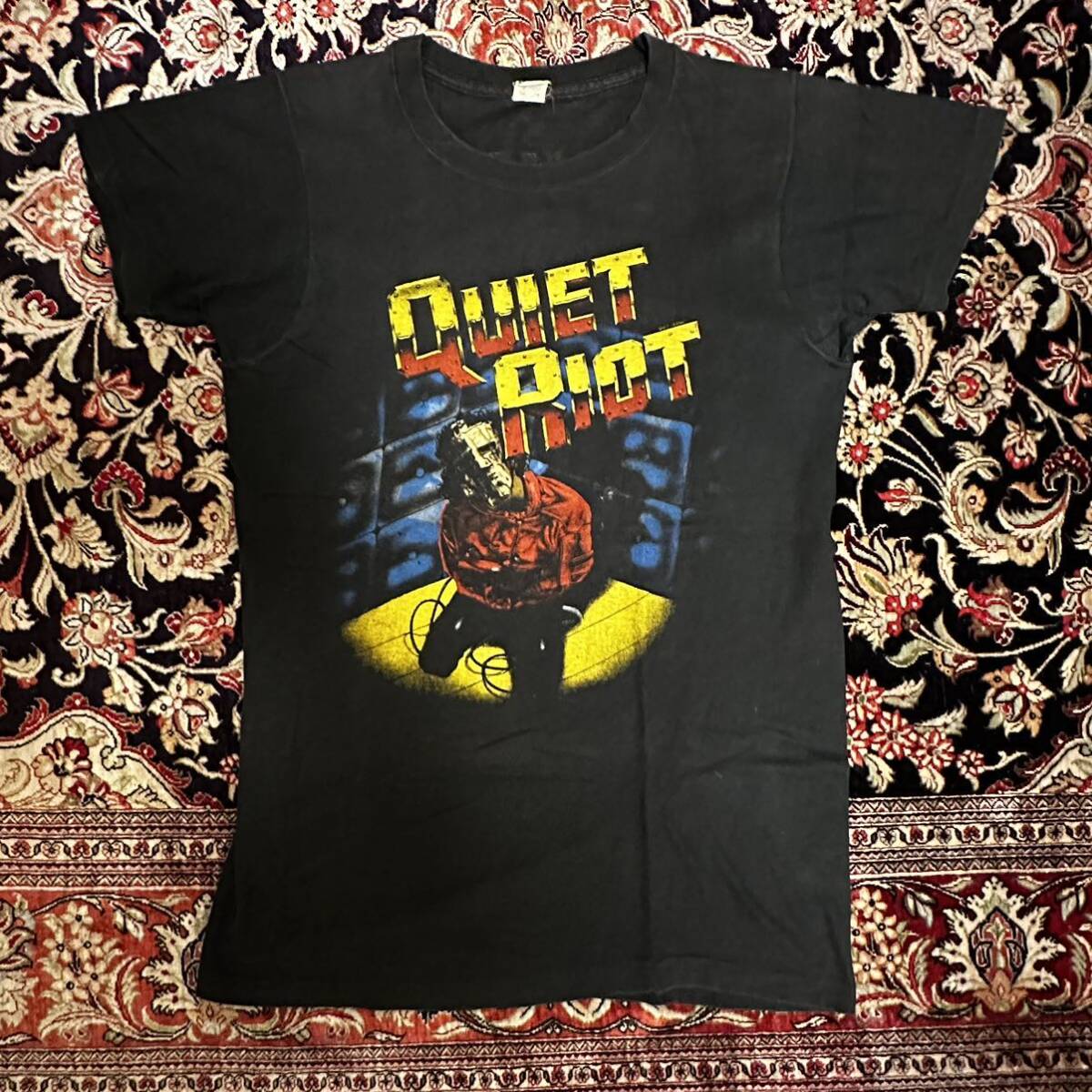 【激レア】ビンテージ Quiet Riot クワイエット ライオット Tシャツ ヴィンテージ シングルステッチ 1983 パンク メタル バンドTシャツ L_画像1