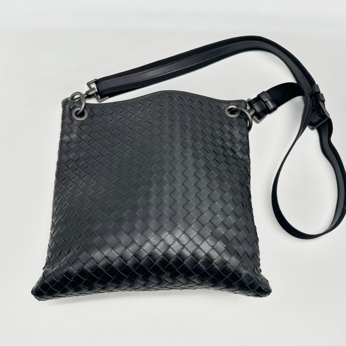 正規品・極美品】BOTTEGA VENETA ボッテガヴェネタ ショルダー 正規品・極美品】BOTTEGA VENETA ボッテガヴェネタ ショルダー
