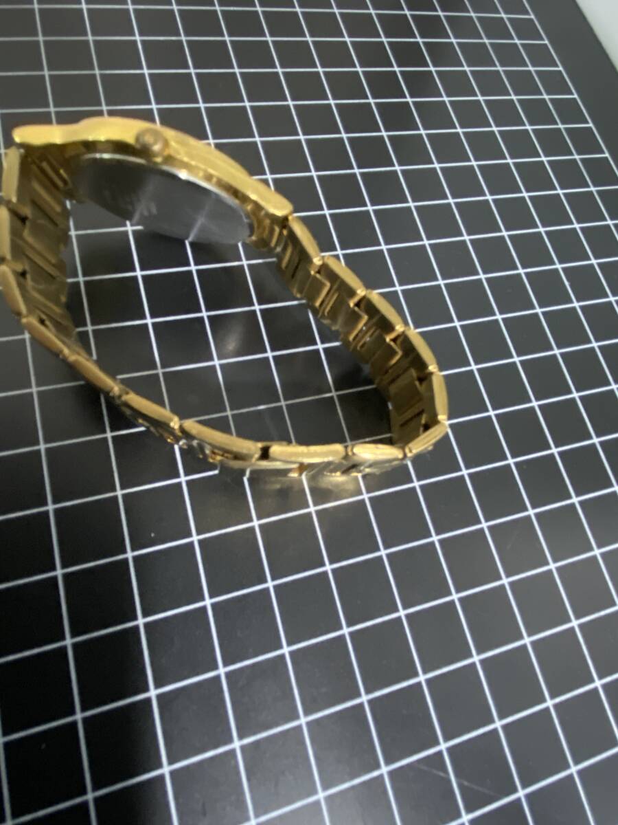 セイコー腕時計　中古稼働品　ゴールド系文字盤メタルベルト　3針　送料無料_画像6