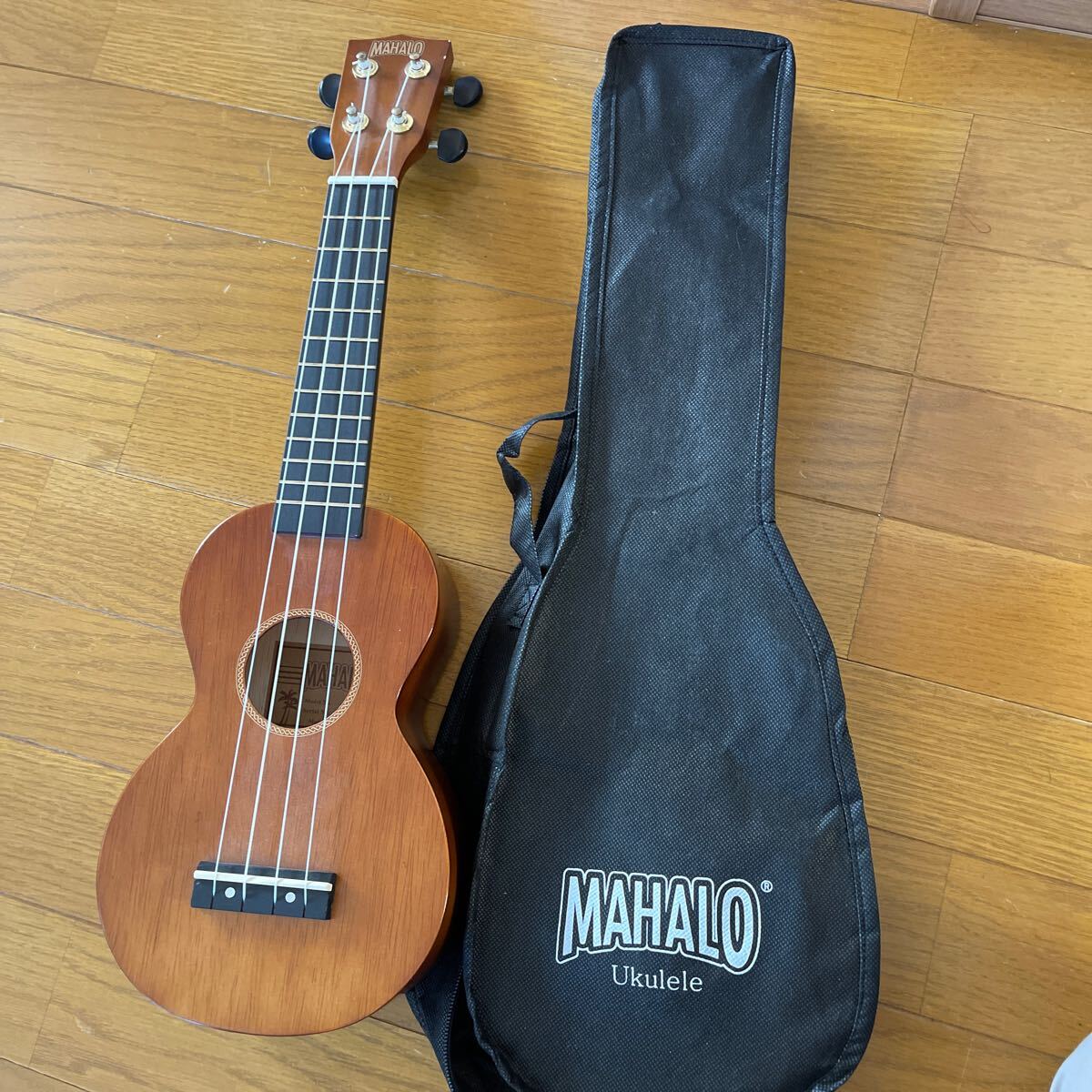 UKULELE ウクレレ MAHALO 中古品　MR1tbr _画像1