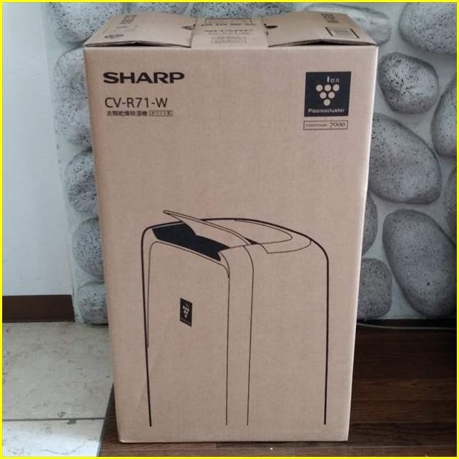 *[ unopened new goods / sharp CV-R71-W clothes dry dehumidifier ] SHARP/ compressor system / plasma cluster 7000/ white *
