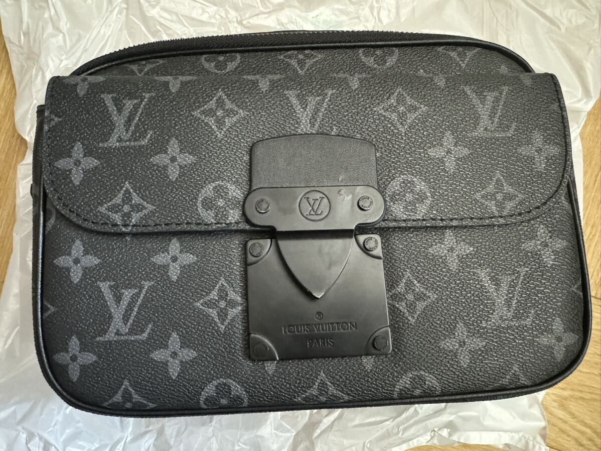  один иен старт Louis Vuitton S блокировка сумка "почтальонка" товар с некоторыми замечаниями 
