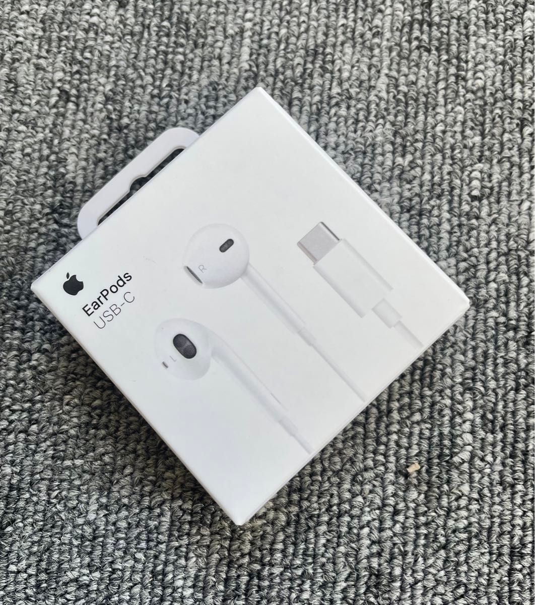 Apple EarPods (USB-C)発送無料　購入歓迎 イヤホン