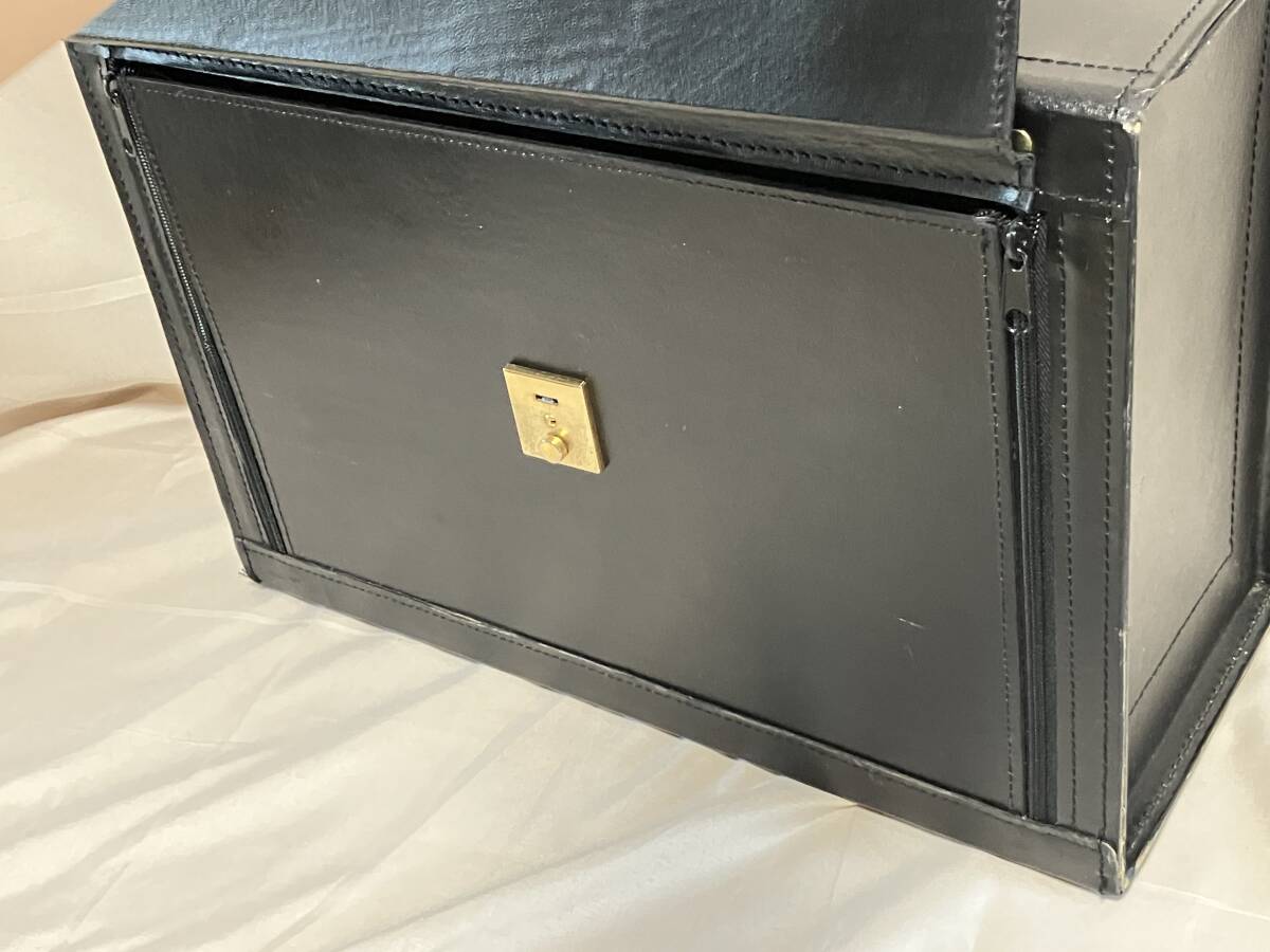  Pilot case black color flight case attache case business bag high capacity storage power present condition goods black 