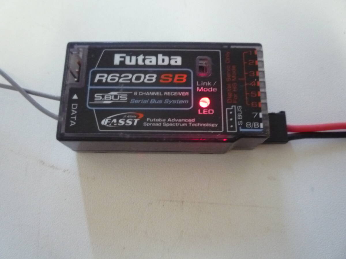  Futaba receiver *R6208SB*8ch