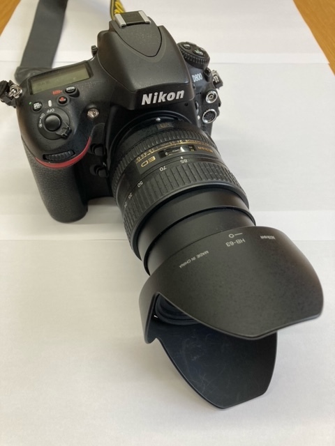 Nikon　D800＋AF-S NIKKOR 24－85㎜　1：3.5－4.5G　セット_画像1