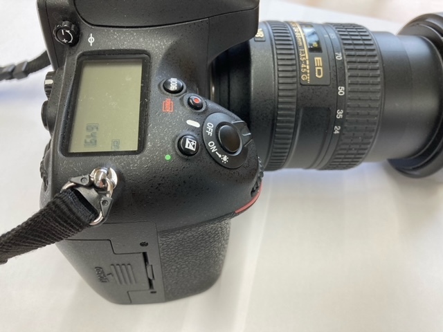 Nikon　D800＋AF-S NIKKOR 24－85㎜　1：3.5－4.5G　セット_画像4