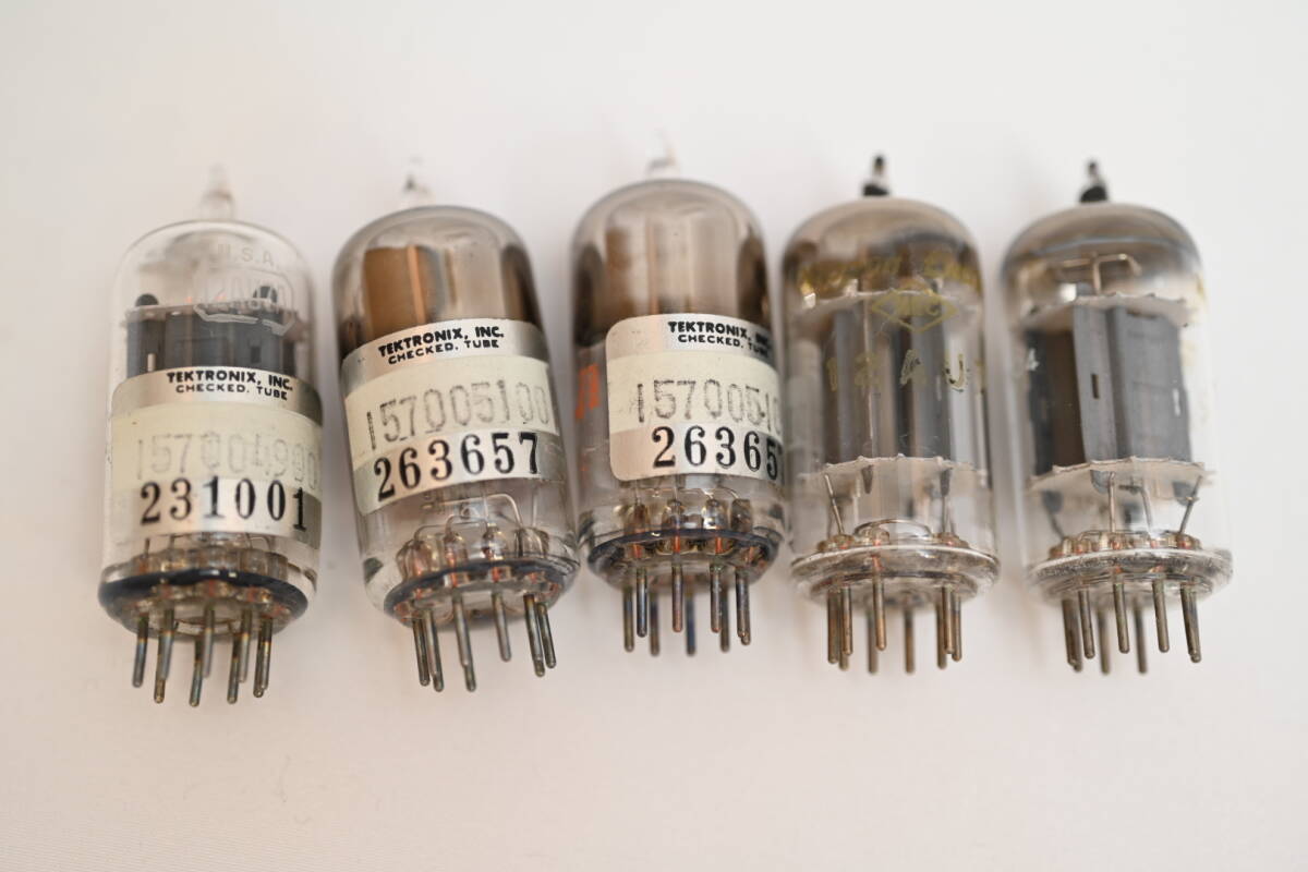 TEKTRONIX TYPE 81A PLUG-IN ADAPTER DC PREAMP pre-amplifier vacuum tube RCA 5879 NEC 12AU7 Junk 