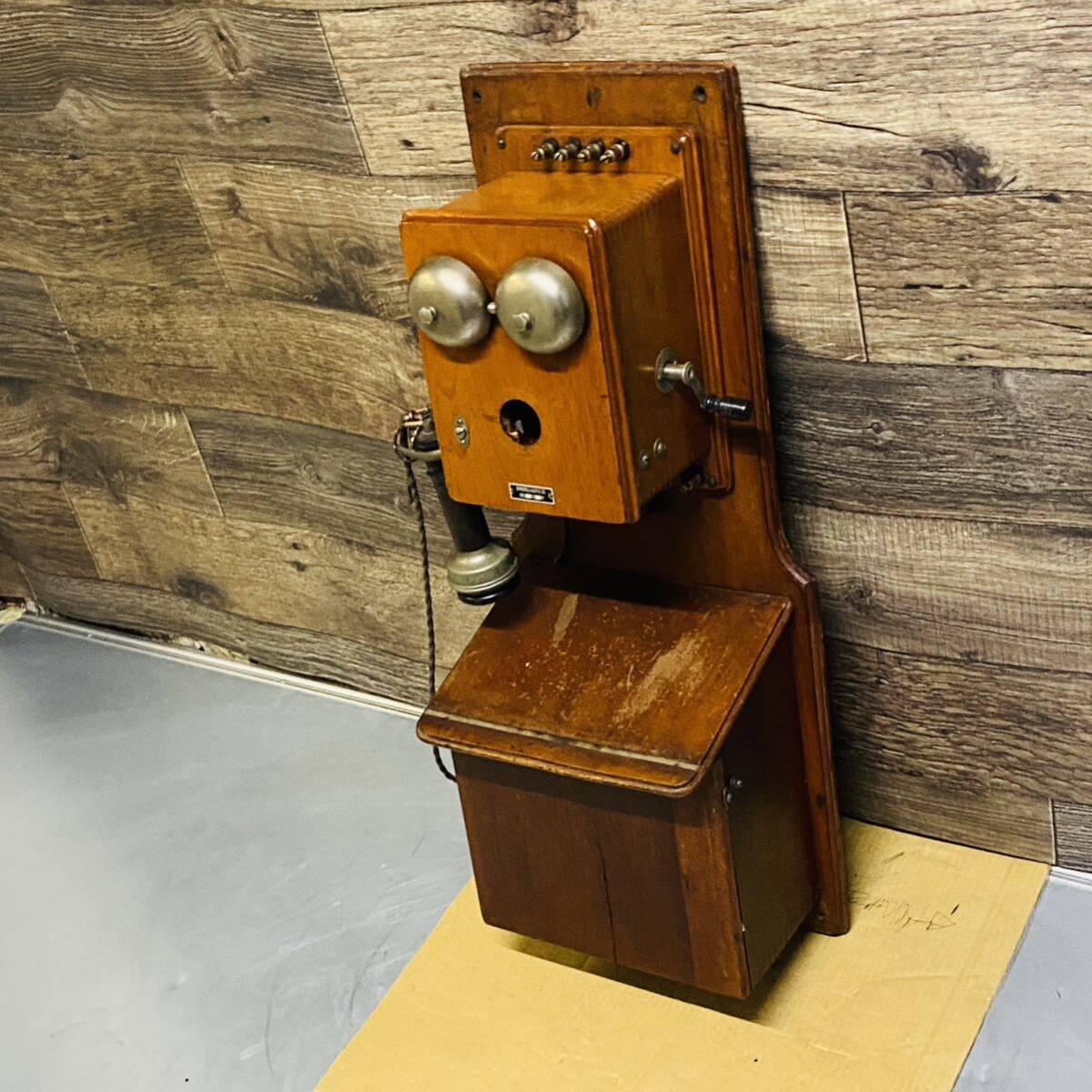 昭和レトロ NEC 日本電信電話公社 デルヴィル電話機 1955年 壁掛け電話機 木製ボード 回転ベル アンティーク ヴィンテージ