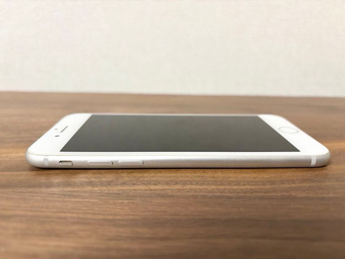 【美品】iPhone 8 64GB シルバー SIMフリー　付属品あり