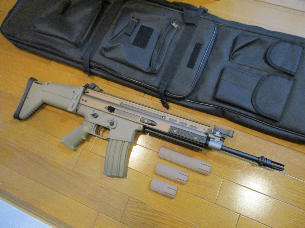 美品★東京マルイ 次世代SCAR-L FDEカラー 電動ガン ガンケース付きの画像1