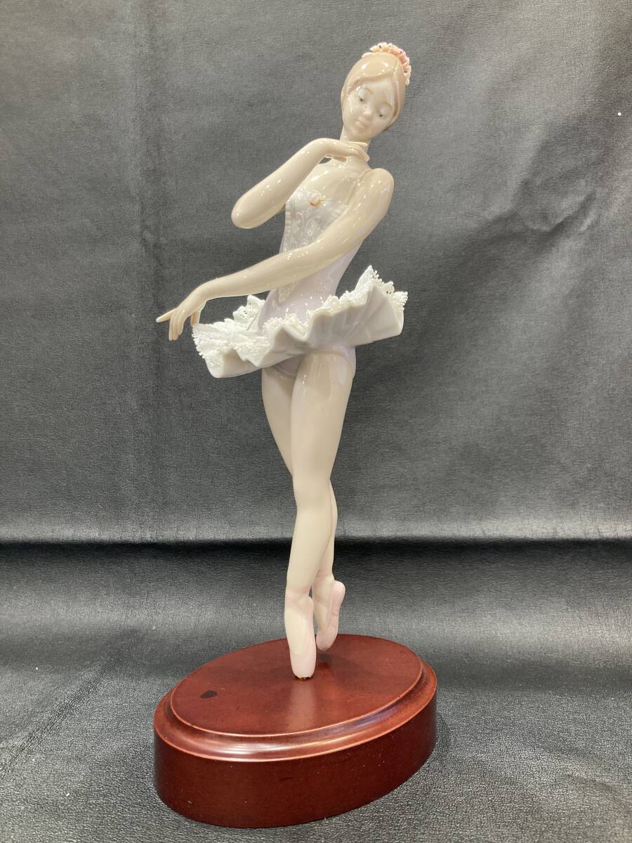 Yahoo!オークション - LLADRO リヤドロ バレリーナスタンド 5818 Yahoo!オークション - LLADRO リヤドロ バレリーナスタンド 5818