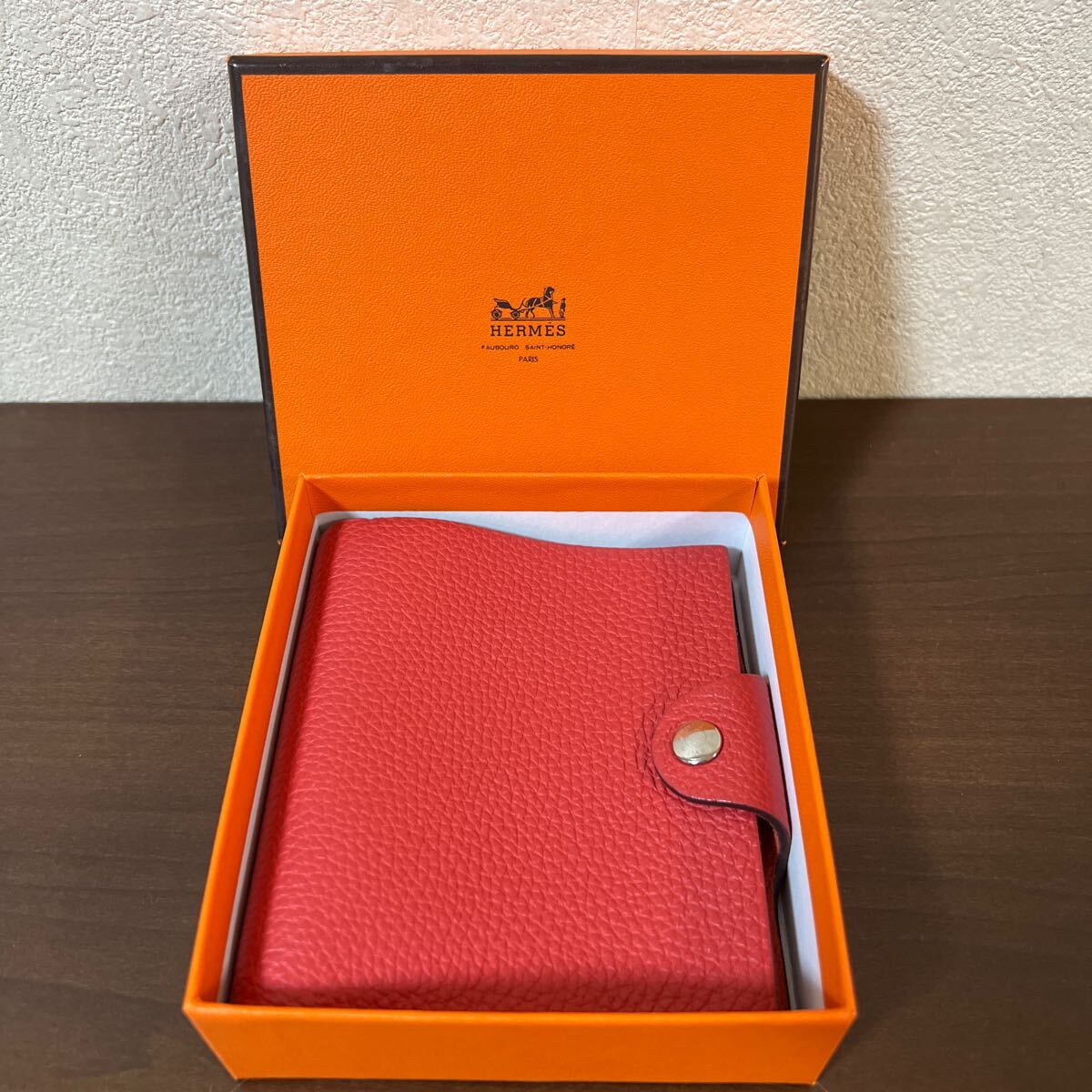 【極美品】HERMES エルメス ユリス ミニ 手帳 R刻印 アジェンダ レフィル付き レッド_画像1