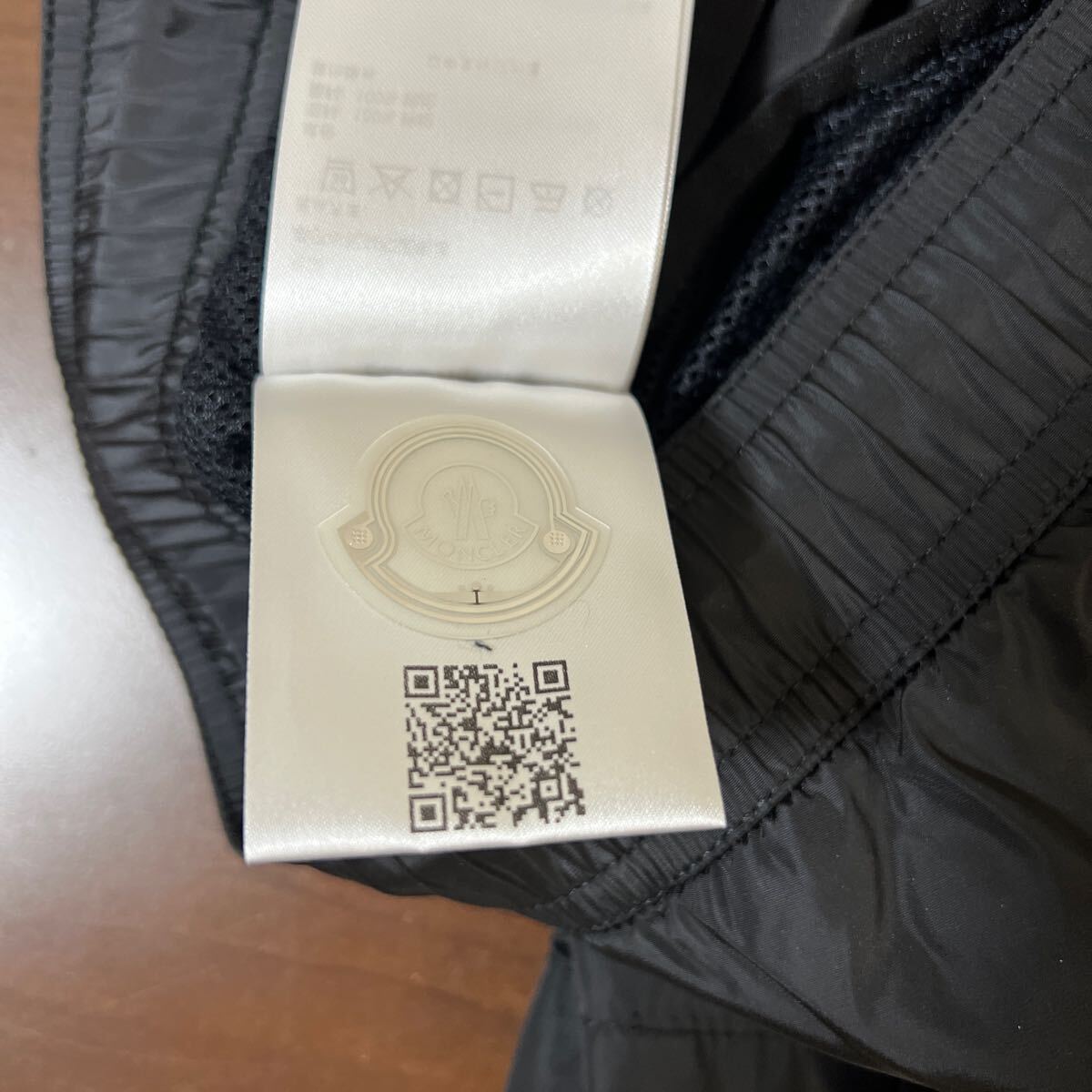 【新品】MONCLER モンクレール 現行品 水陸両用 ショートパンツ スイムパンツ 水着 size M ブラック 国内正規品_画像10