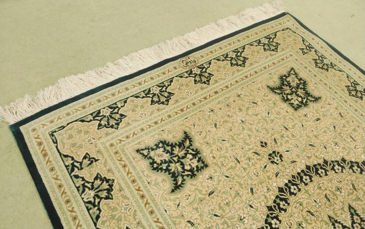 J11 イスラム芸術 ペルシャ絨毯 クム産 シルク チャボーシェ工房 79cm-122cm チャラク トルコ絨毯 ヘレケ好きにも_画像9