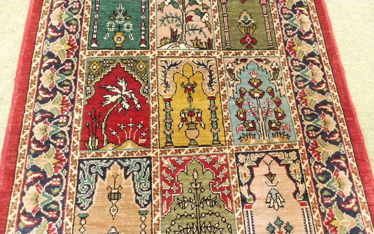 トルコ絨毯 HEREKE ヘレケ シルク 細密手織り196万ノット 26cm×38㎝ ペルシャ絨毯好きな方にも_画像4