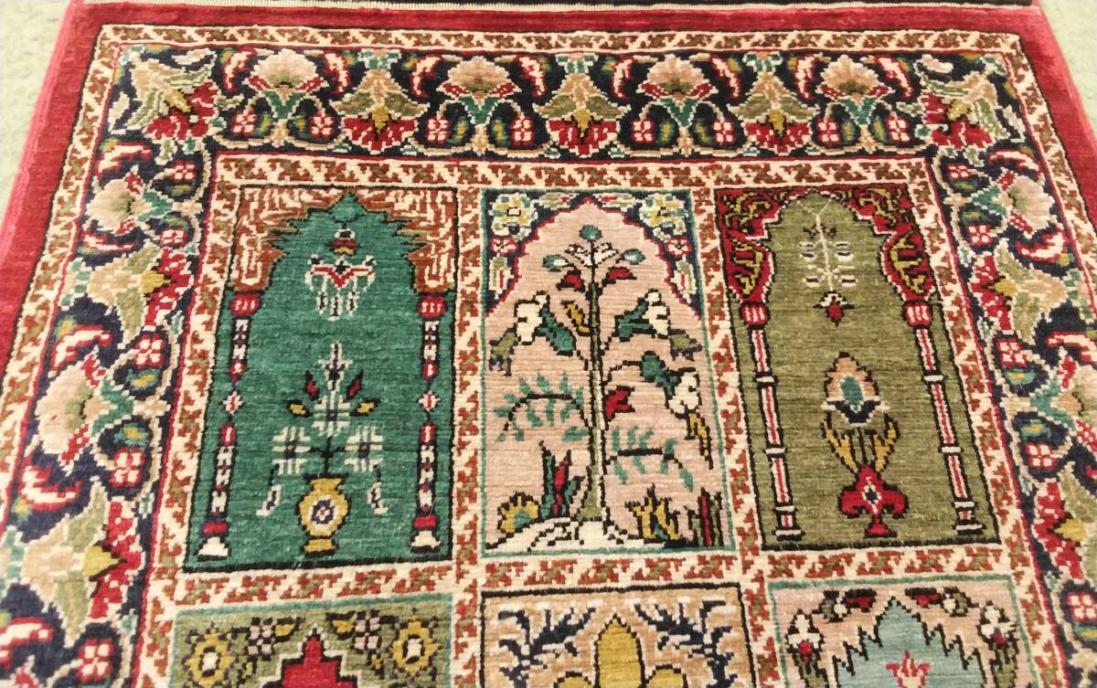 トルコ絨毯 HEREKE ヘレケ シルク 細密手織り196万ノット 26cm×38㎝ ペルシャ絨毯好きな方にも_画像6