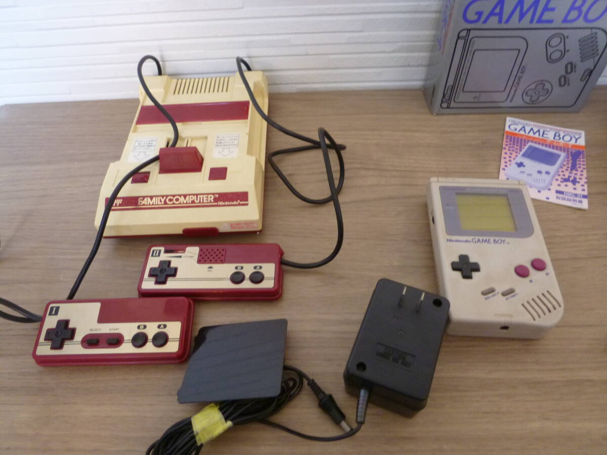 Nintendo ファミコン本体・ ゲームボーイ 箱 説明書  おまけソフト付き 中古品の画像4