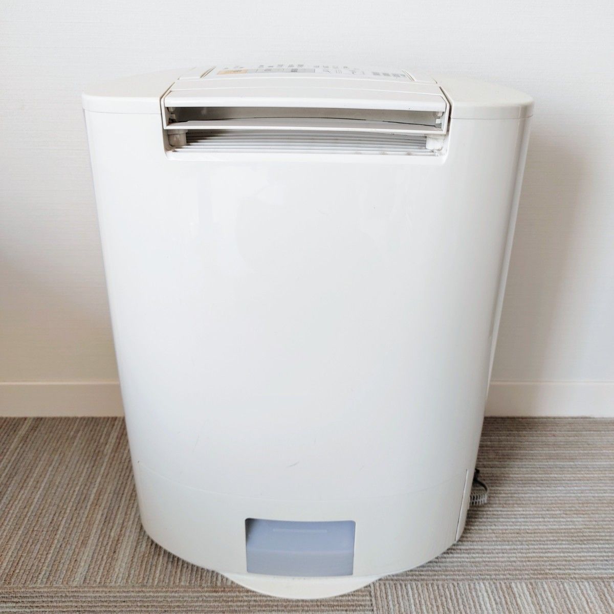 ナショナル(パナソニック) デシカント方式除湿乾燥機 F-YZB60 ナショナル(パナソニック) デシカント方式除湿乾燥機 F-YZB60