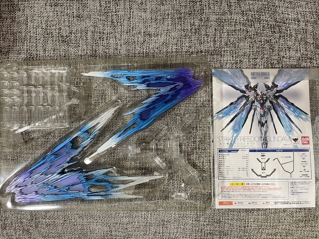 [ вскрыть товар ]METAL BUILD Strike freedom Gundam + свет. крыло опция комплект ( metal build STRIKE FREEDOM)