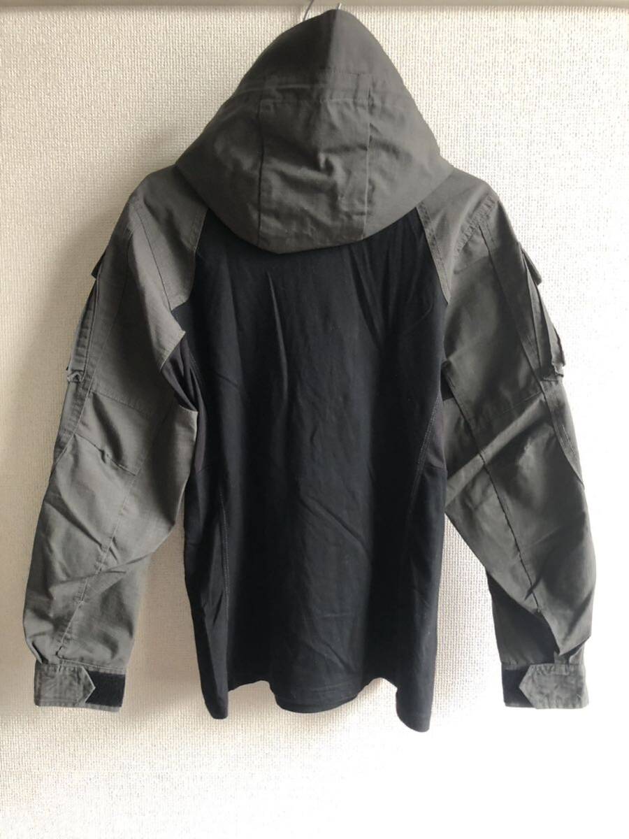 SP2 with a hood . combat shirt S size 