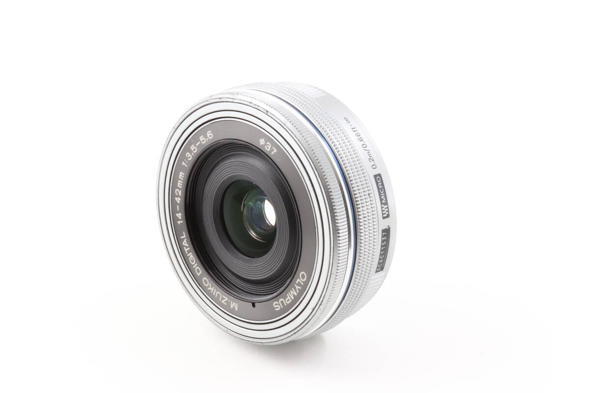 B (並品) Olympus M.ZUIKO DIGITAL ED 14-42mm F3.5-5.6 EZ シルバー 初期不良返品対応 領収書発行可能_画像2