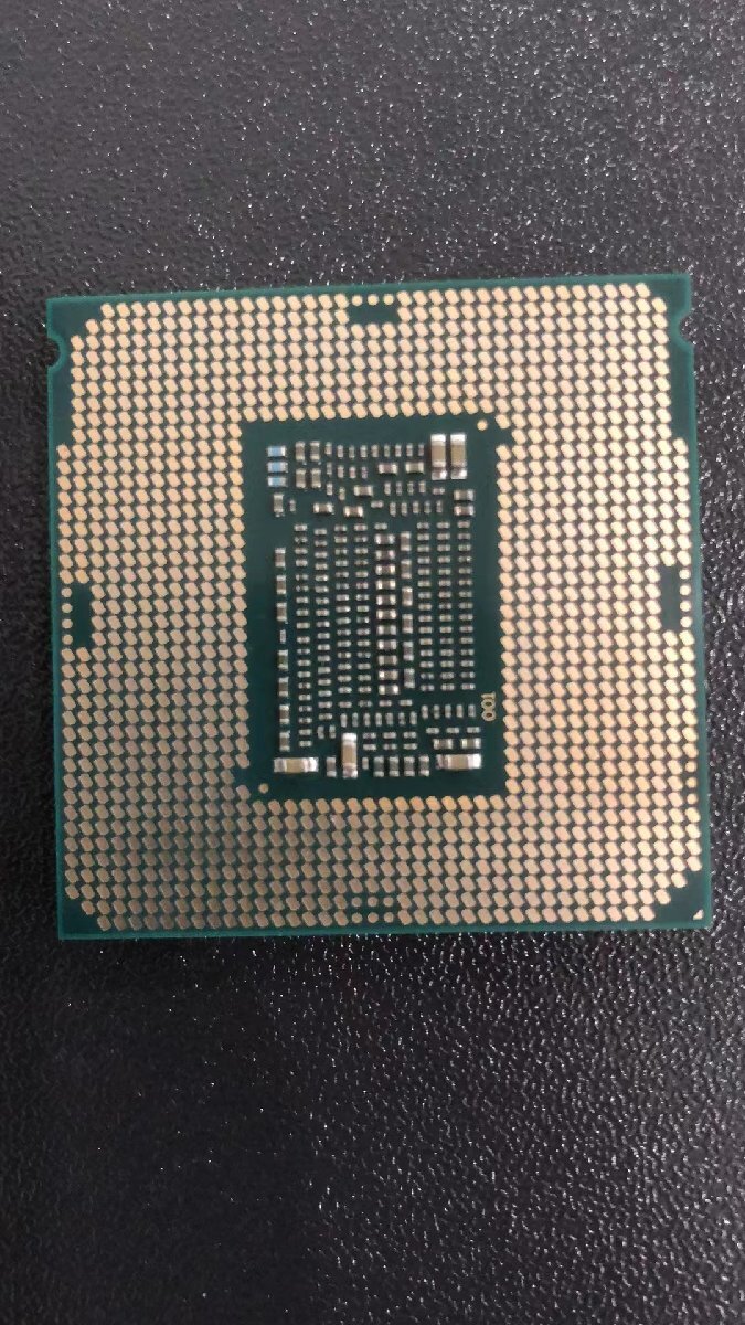 CPU インテル Intel Core I7-8086K プロセッサー 中古 動作未確認 ジャンク品 - A423_画像2