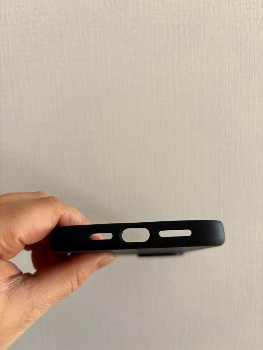 【早い者勝ち】iPhone 13 Pro Max ケース シリコン 指紋防止