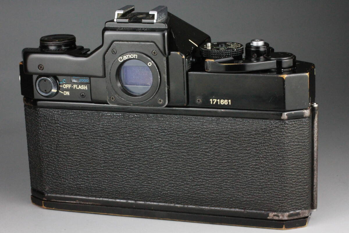 動作確認済み Canon 旧 F-1 FLASH COUPLER F ボディ 露出計動作品 フィルムカメラ 一眼レフ キヤノン キャノン #325_画像2