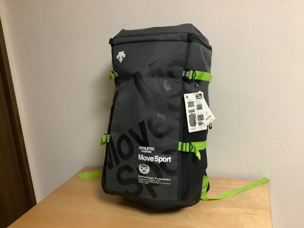 新品未使用　DESCENTE MOVE SPORTS デサント　スクエアバッグ40L バックパック　大型リュック　グレー／グリーン　_画像1