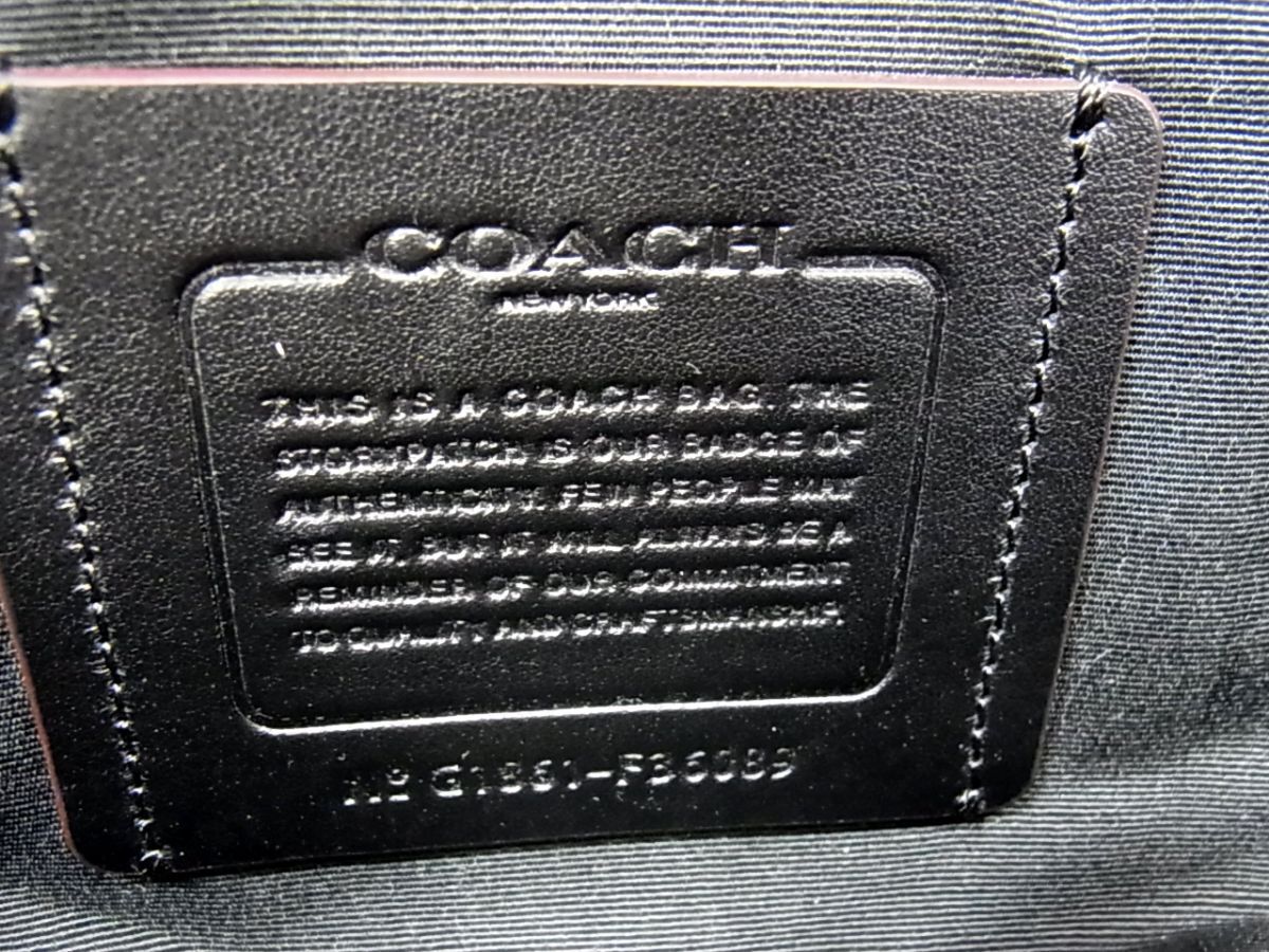 美品◇COACH Terrain Bike Bag F36089 テレイン バイクバッグ パフォレイテッドレザー フラップ メッセンジャーバッグ コーチ 1円スタート_画像8