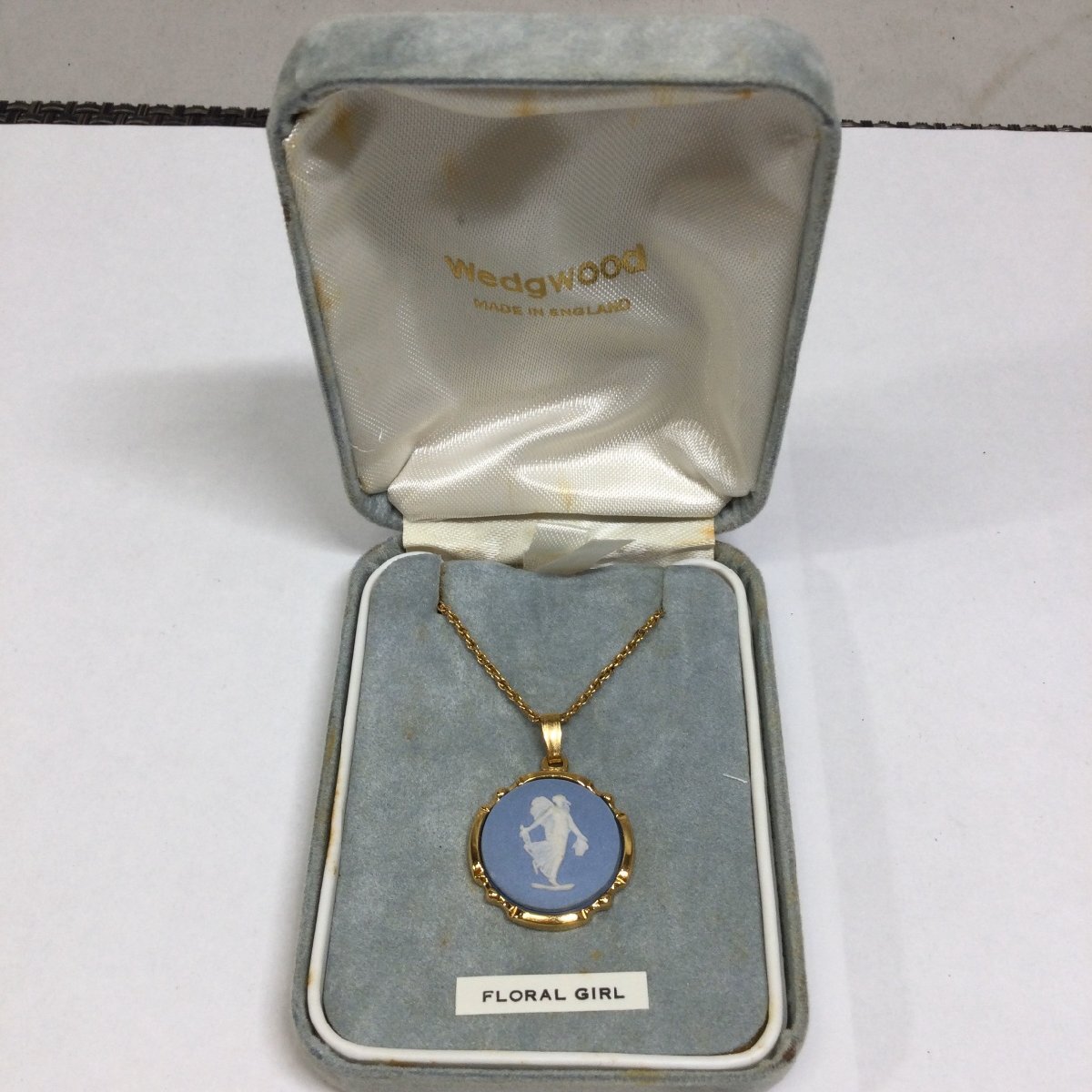 【中古/現状品/CH】WEDGWOOD ウェッジウッド ネックレス ゴールドカラー チェーン ペンダント チェーン長さ約45cm アクセサリー　MZ0510_画像1