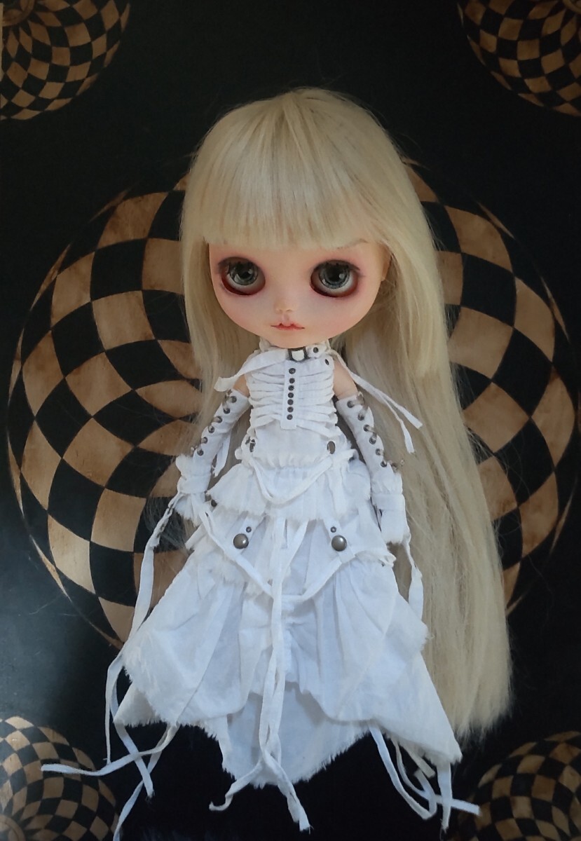 *karen* Belle histoire　ブライスアウトフィット　straitdress　White_画像3