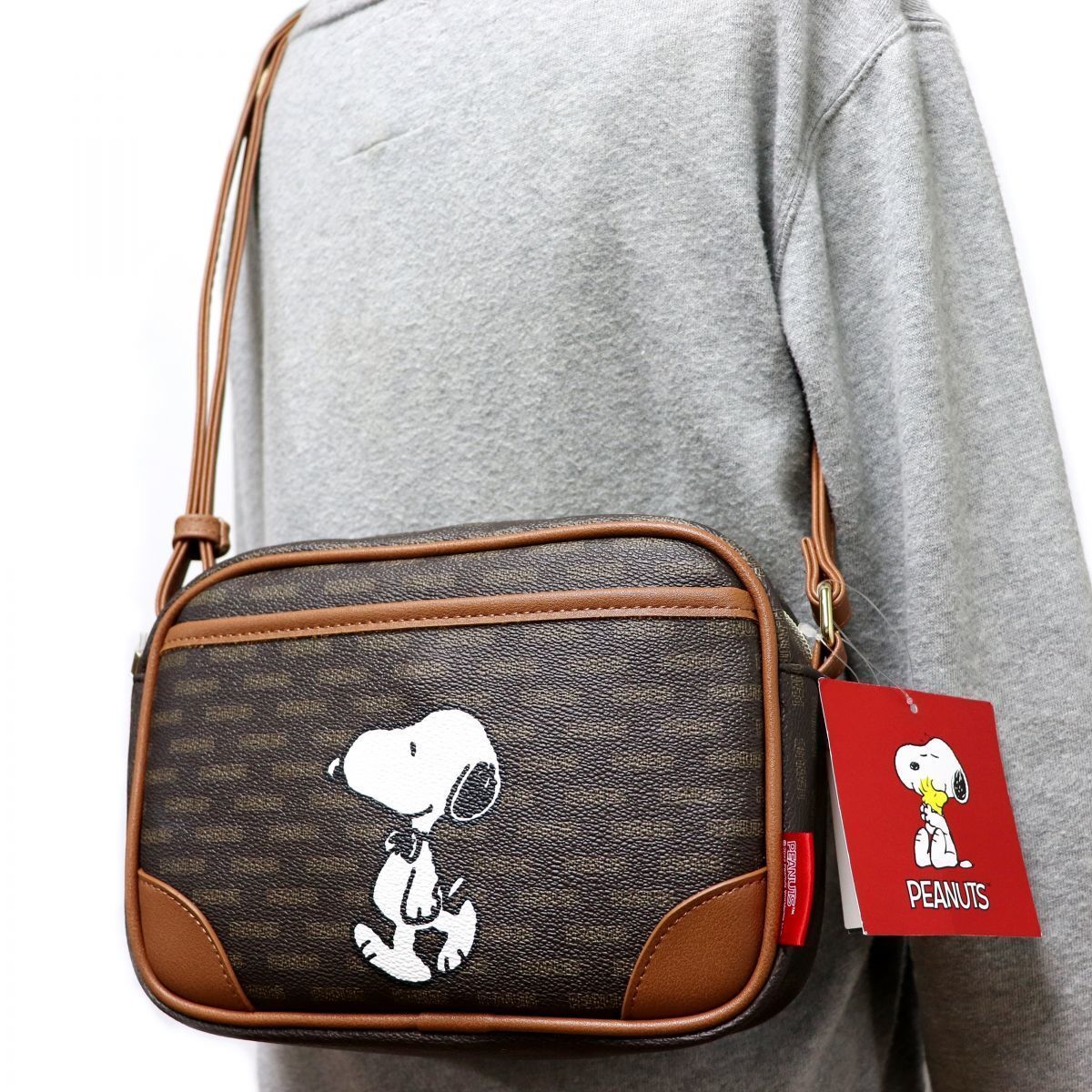 * Snoopy SNOOPY PEANUTS with translation popular feeling of luxury leather style leather style shoulder bag BAG bag [HM24] one six *QWER*
