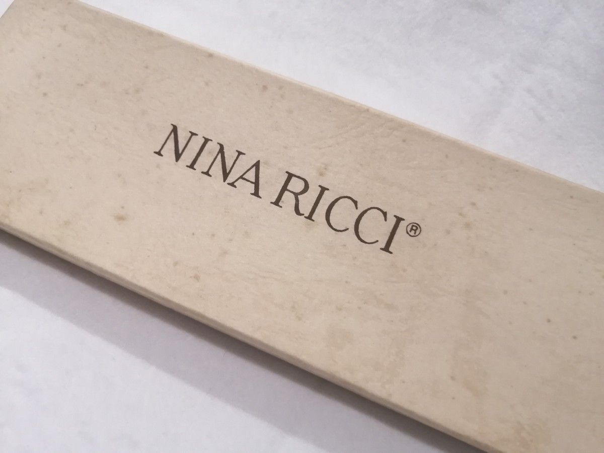 NINA RICCI ニナリッチ ネックレス リーフ ホワイト×ゴールド ヴィンテージ  箱付