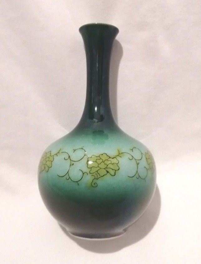 九谷焼 美山  花瓶 花器 一輪挿し グリーン 小壺 インテリア 工芸品