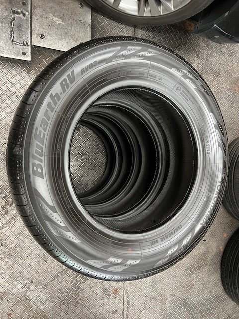 195/65R15 YOKOHAMA BluEarth RV-02 2023年製 4本 22,000円 京都からの画像10