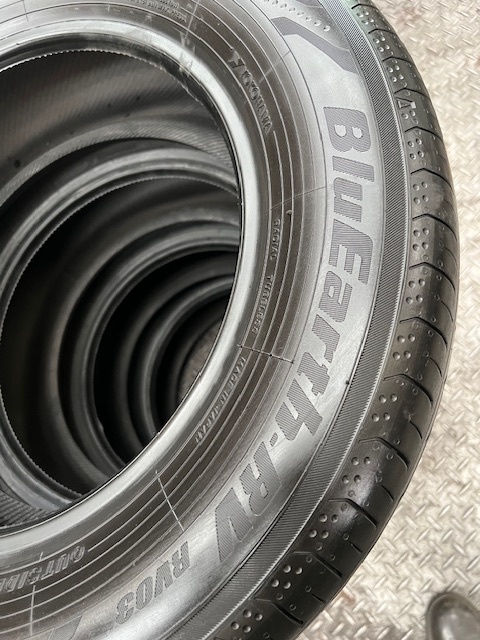 195/65R15 YOKOHAMA BluEarth RV-02 2023年製 4本 22,000円 京都からの画像8