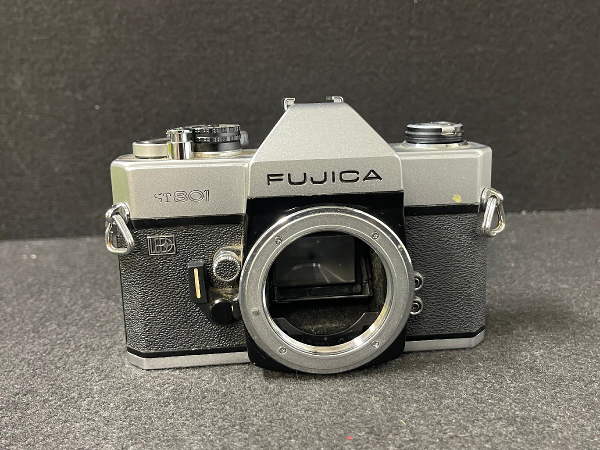 KK0604-104I ゆうパック着払い FUJICA ST801 LED 1:１．８ f=55mm/1:3.5 f=135mm レンズ２本＆ストロボ付き フジカ 一眼レフカメラの画像2